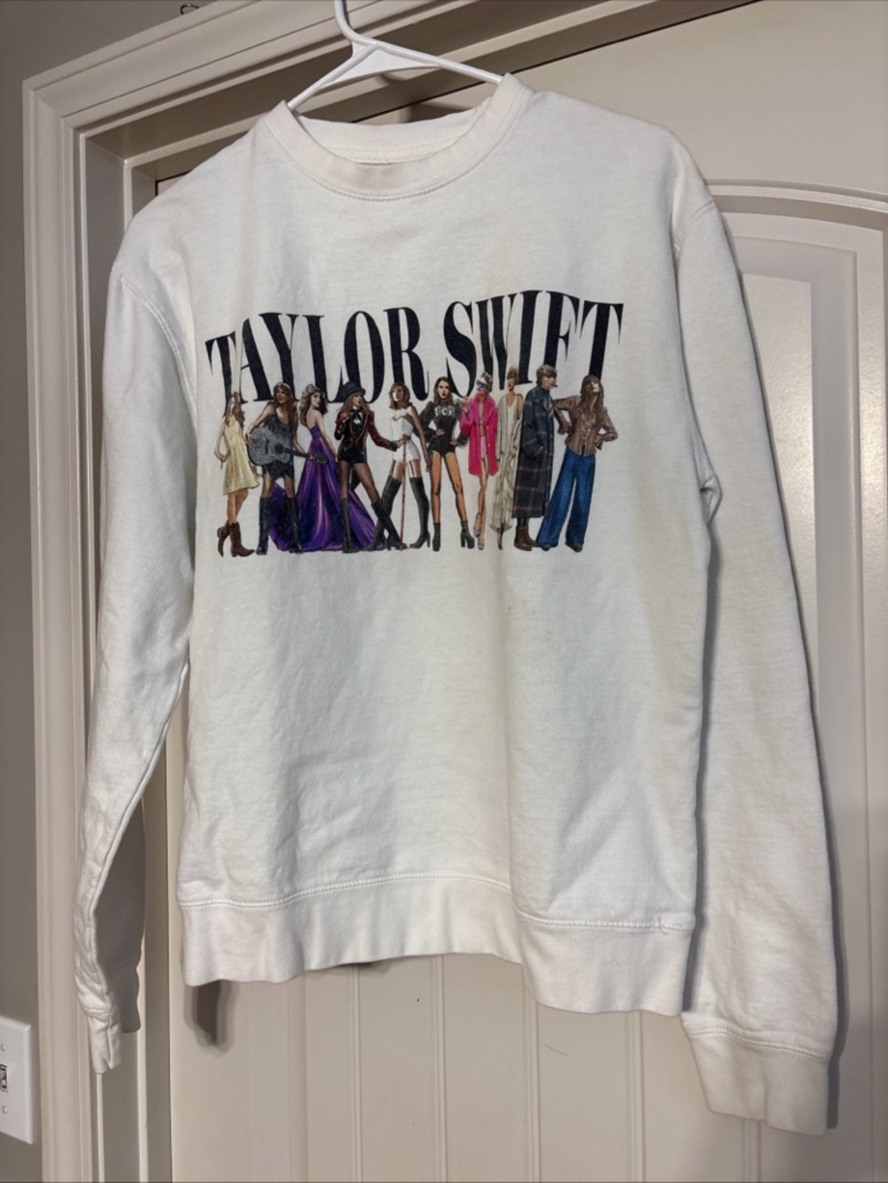 Taylor Swift White Midnights Tour Graphic Crewneck small